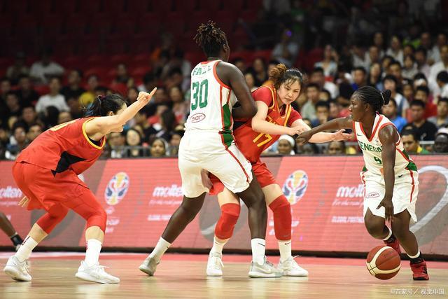 中国女篮vs美国女篮